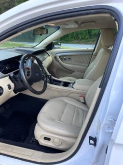 
										2019 Ford Taurus SEL full									