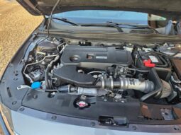 
										2018 Honda Accord Touring full									
