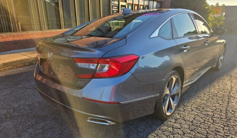 
								2018 Honda Accord Touring full									
