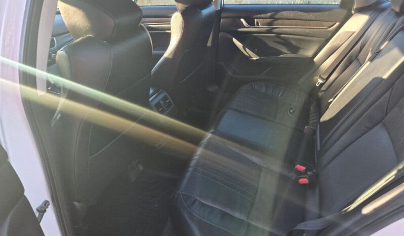 
								2018 Honda Accord 1.5T EX-L full									