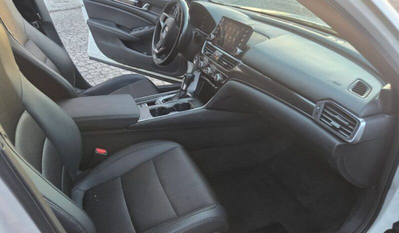 
								2019 Honda Accord Sport full									